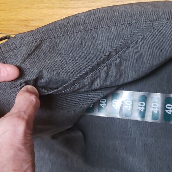 Greg Norman Charcoal Gray Shorts size 40 NWT - Picture 6 of 8